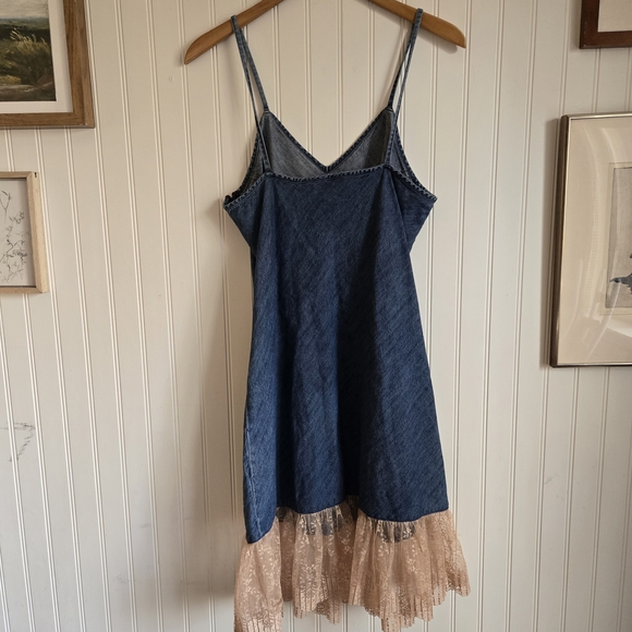 J. Jill Blue Cotton Denim Dress with Subtle Faded Wash Lace Hem - Picture 6 of 8